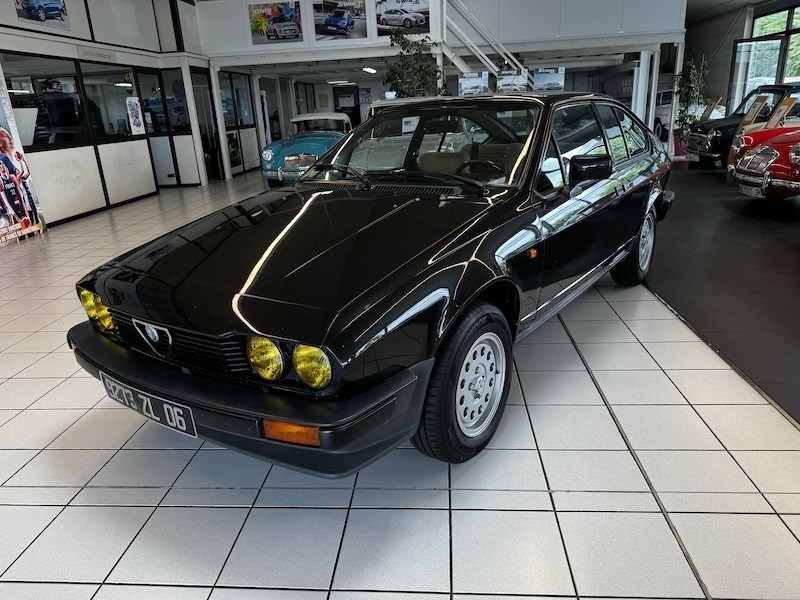 Alfa Romeo Alfetta GTV 2.0