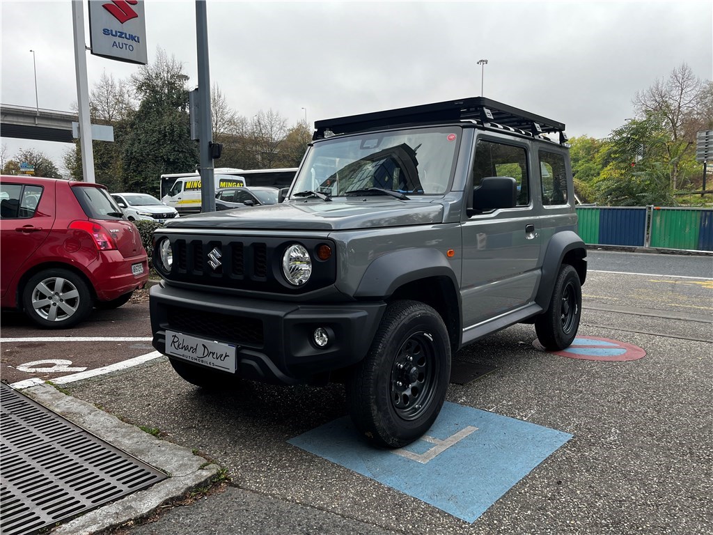 Suzuki Jimny IV 1.5 VVT 2 PLACES PRIVILEGE