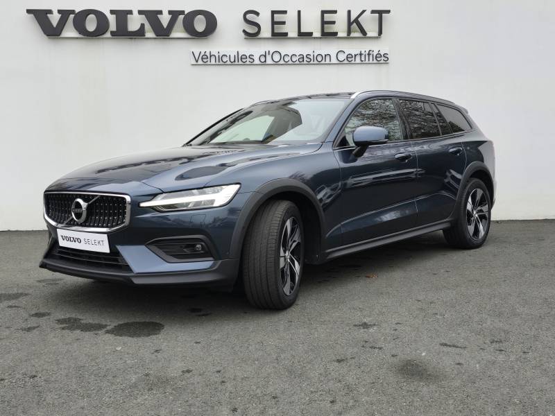 Volvo V60 B4 AWD 197 ch Geartronic 8 Cross Country Pro