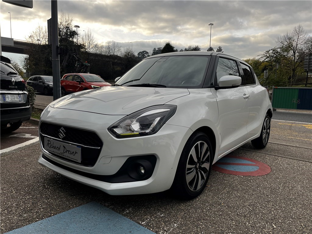 Suzuki Swift IV 1.2 DUALJET PACK SHVS HYBRID