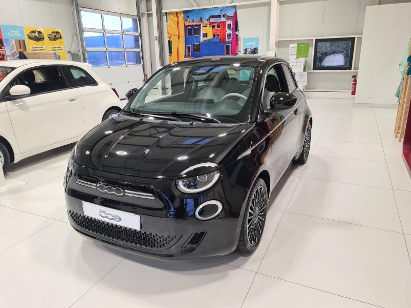 FIAT 500 2024