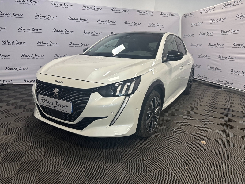 PEUGEOT 208 2021